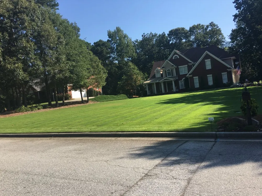 Affordable lawn mowing service experts serving Buford, GA - Turf Maxx Lawn Care