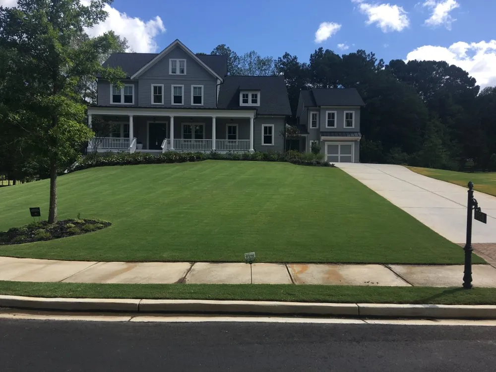 Custom yard maintenance in Buford, GA - Turf Maxx Lawn Care