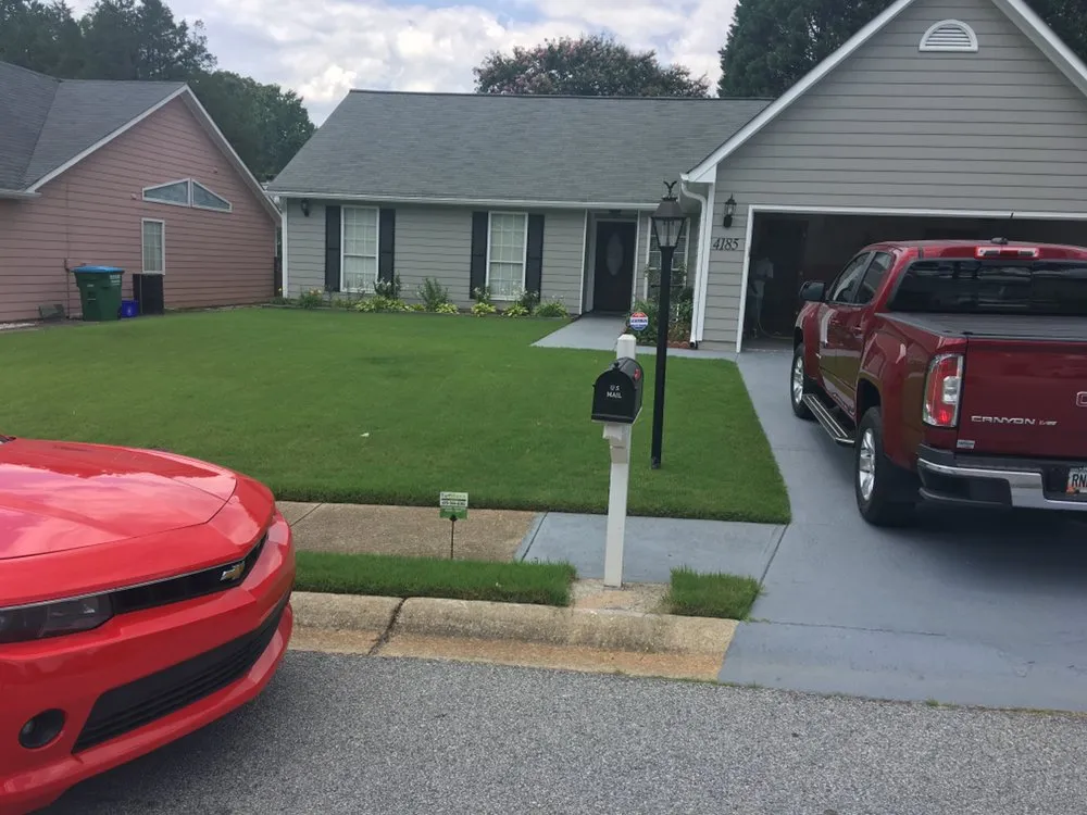 Professional lawn care service for beautiful yards in Buford, GA by Turf Maxx Lawn Care