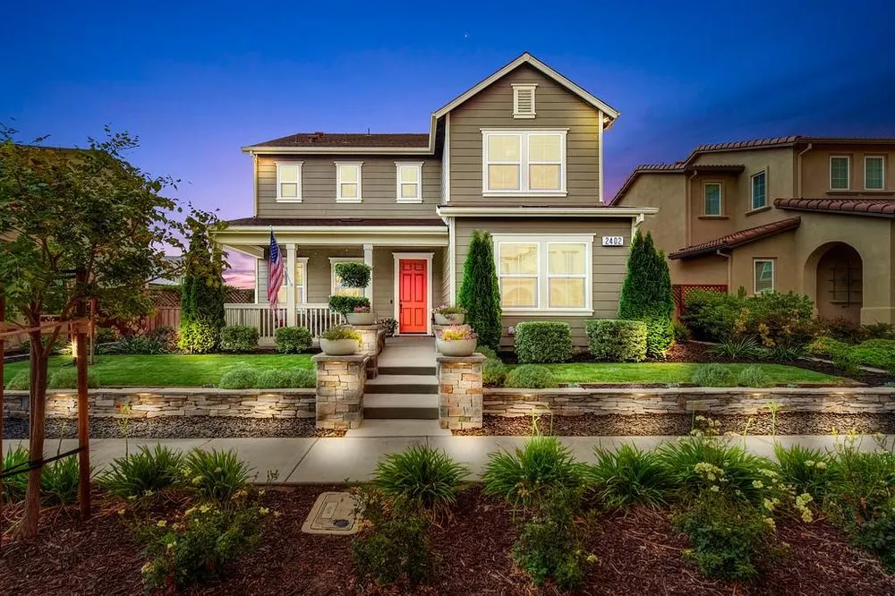 Professional lawn care service in Tracy, CA - Turf-N-Tree