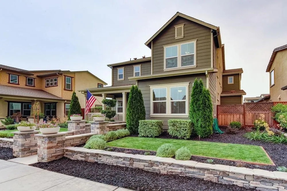 Affordable residential landscaping in Tracy, CA by Turf-N-Tree