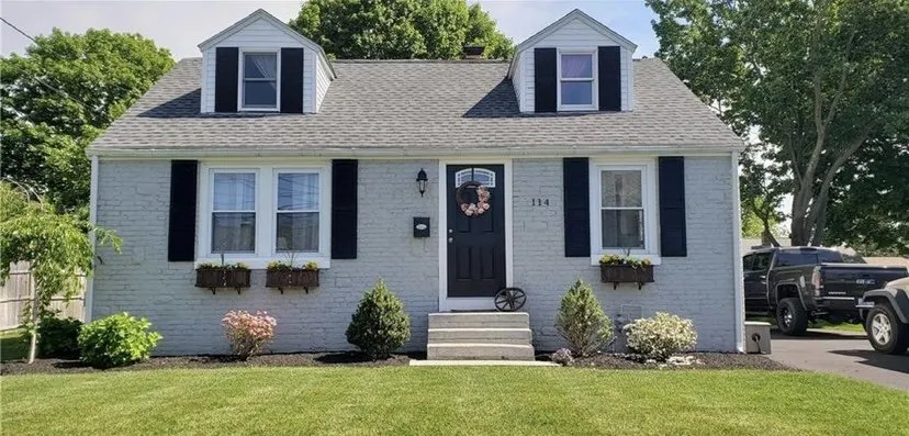 Local yard cleanup service in Scituate, RI by Turf Scape