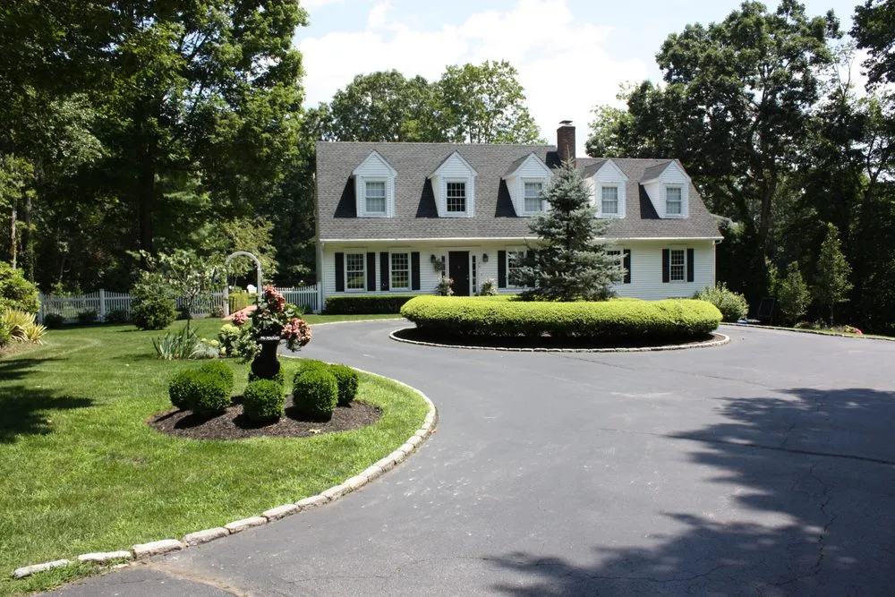 Local yard cleanup service near you in Clinton, CT by Turf Science