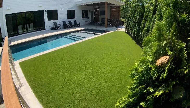 Professional yard maintenance in Cypress, TX - Turf Source