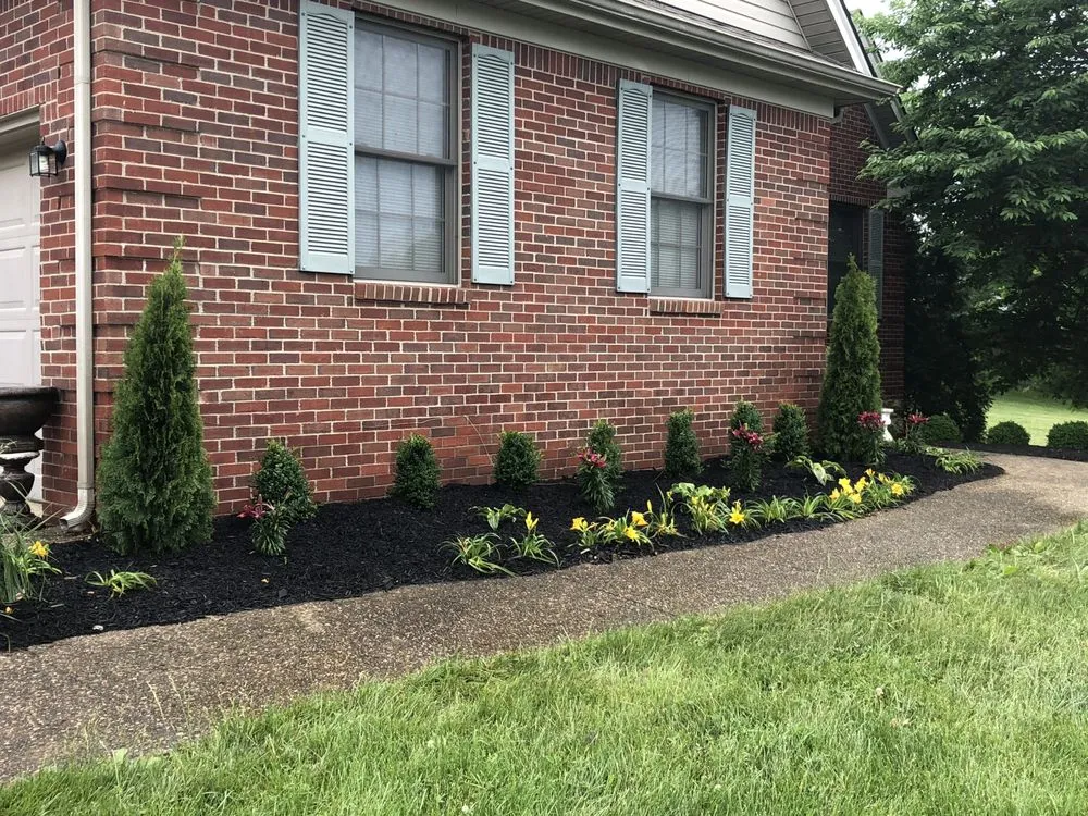 Top-rated garden landscaping experts serving Louisville, KY - Turf Tech