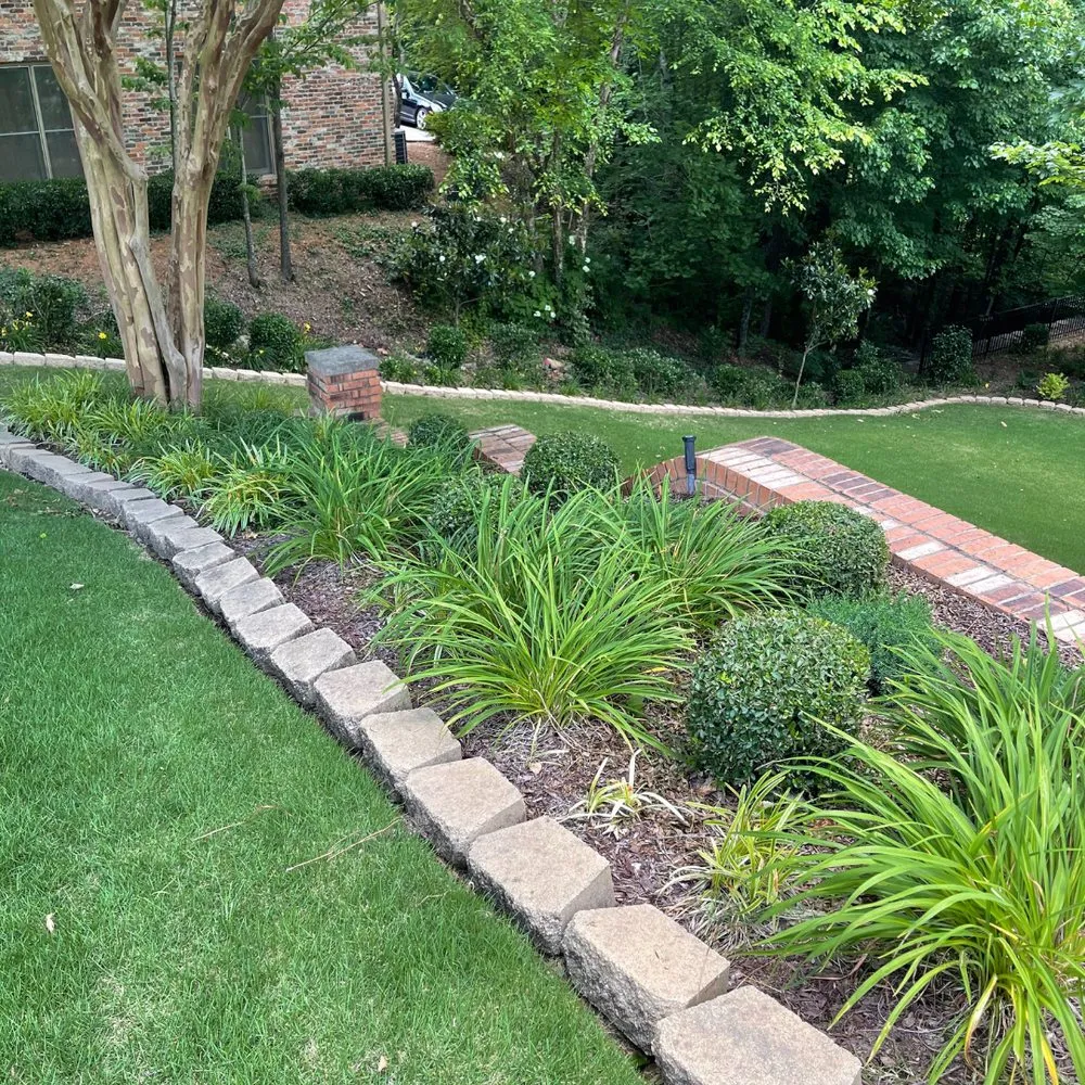 Affordable yard maintenance in McCalla, AL by Turf Tech