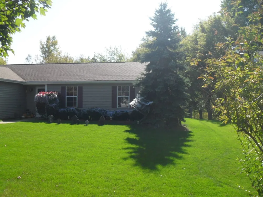 Affordable garden landscaping for year-round maintenance in Island Lake, IL by Turf Techs