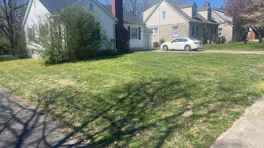 Local landscape installation in Bowling Green, KY by Turf Tech’s Lawncare