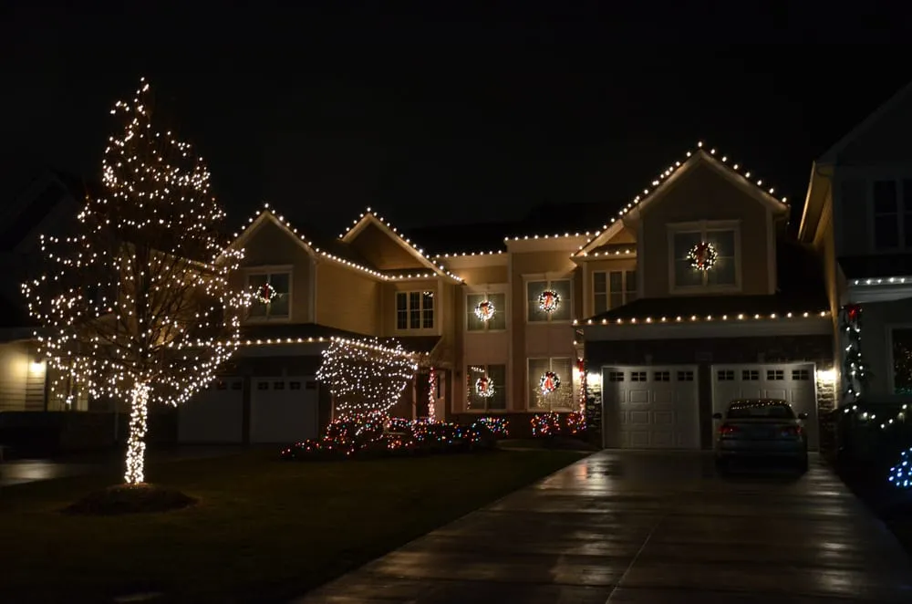 Affordable garden landscaping for beautiful yards in Oak Park, MI by Turf Tenders