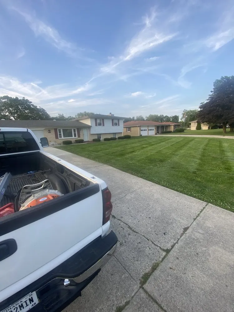 Professional yard cleanup service for beautiful yards across Woodlawn Heights, IN - Turf Tenders