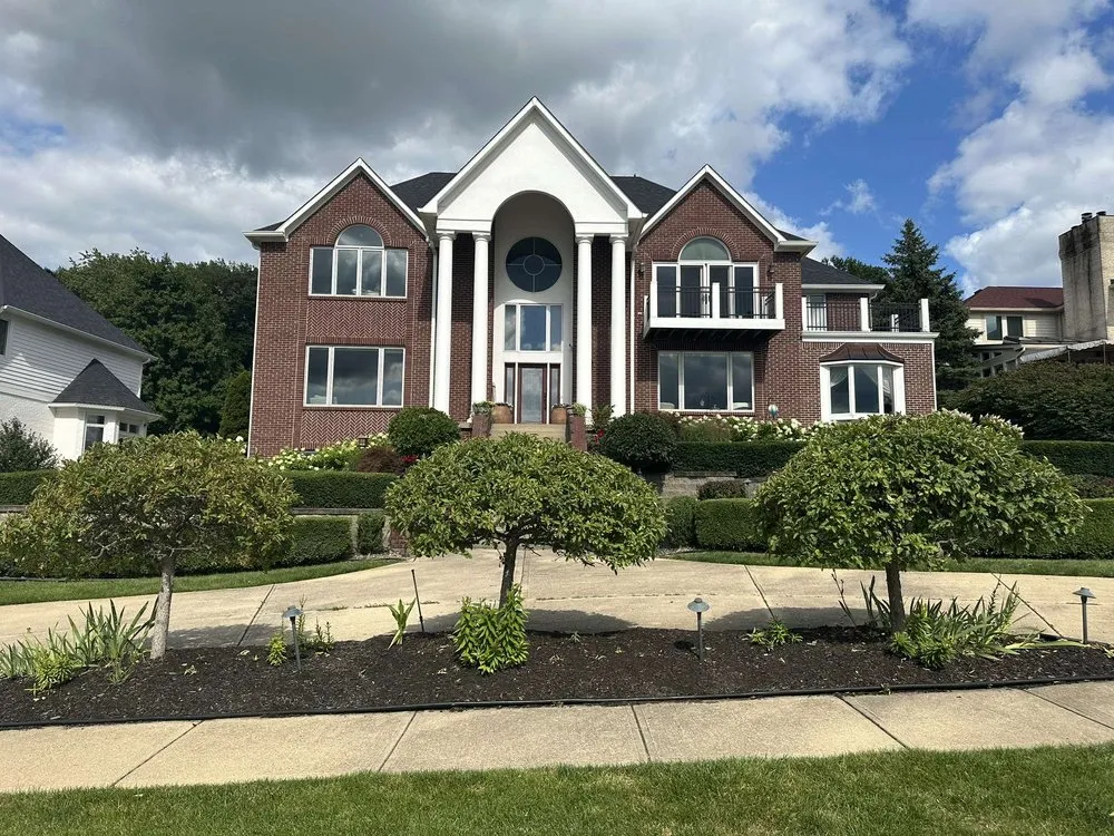 Professional residential landscaping experts serving Woodlawn Heights, IN - Turf Tenders