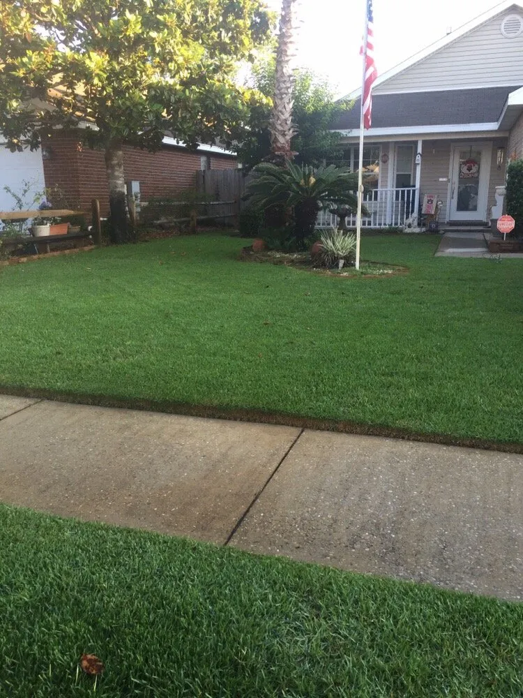 Top-rated landscape installation experts serving Fort Walton Beach, FL - Turf Tiger Lawn Care