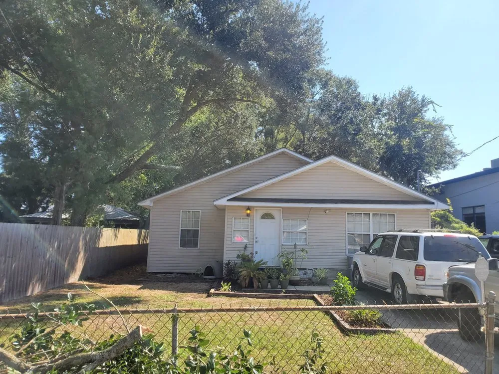 Professional residential landscaping for homes in Biloxi, MS by Turf Toe Landscaping