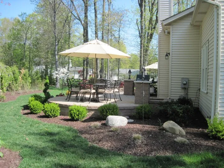 Top-rated lawn care service with custom design in Kent, OH by Turf Trimmers Landscaping