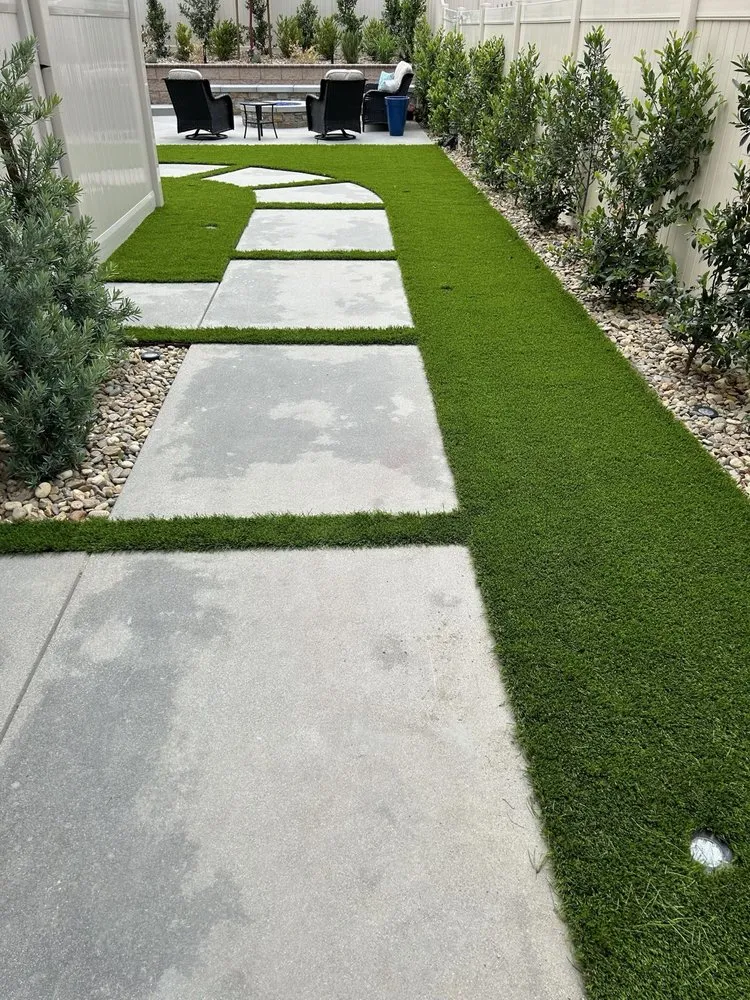 Local garden landscaping for year-round maintenance in Pomona, CA by Turf World