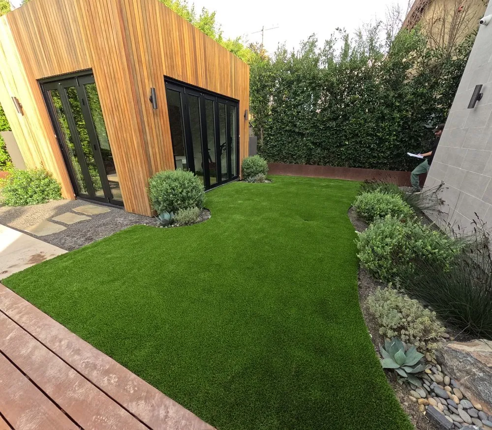 Top-rated yard maintenance with custom design in Beverly Hills, CA by TurfCity