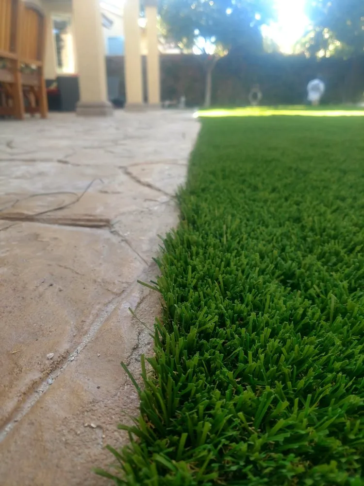 Top-rated yard maintenance in Las Vegas, NV by Turfero