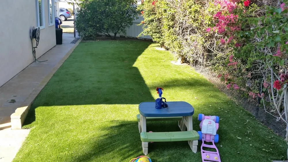 Custom landscaping services for year-round maintenance across Simi Valley, CA - TURFevolutions of California