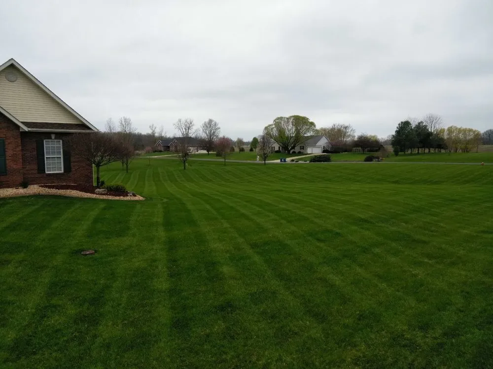 Top-rated garden landscaping in Lebanon, IL by TurfGator