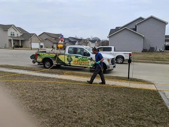 Reliable lawn mowing service in Lebanon, IL - TurfGator