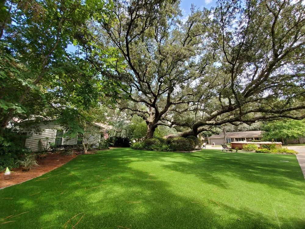 Affordable lawn care service experts serving Pompano Beach, FL - TurfGrass Artificial Solutions