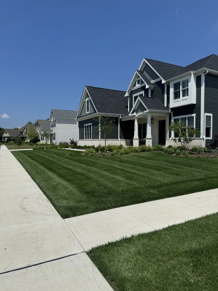 Local lawn care service in West Chicago, IL - Turfmen Fertilization and Weed Control