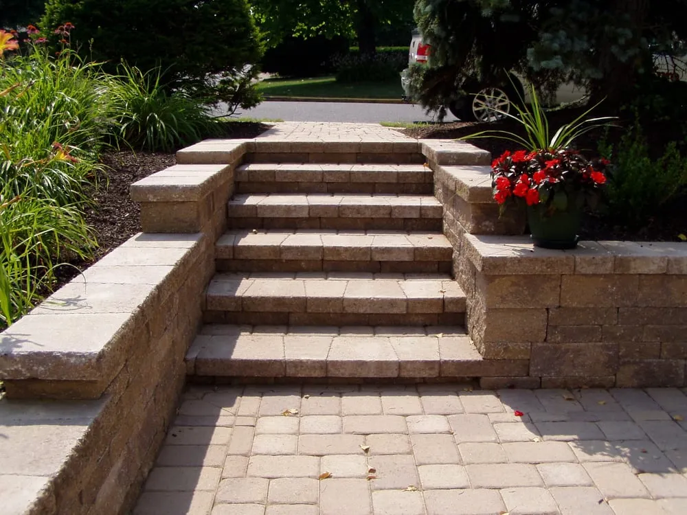 Custom garden landscaping experts serving Zionsville, PA - Turfpro