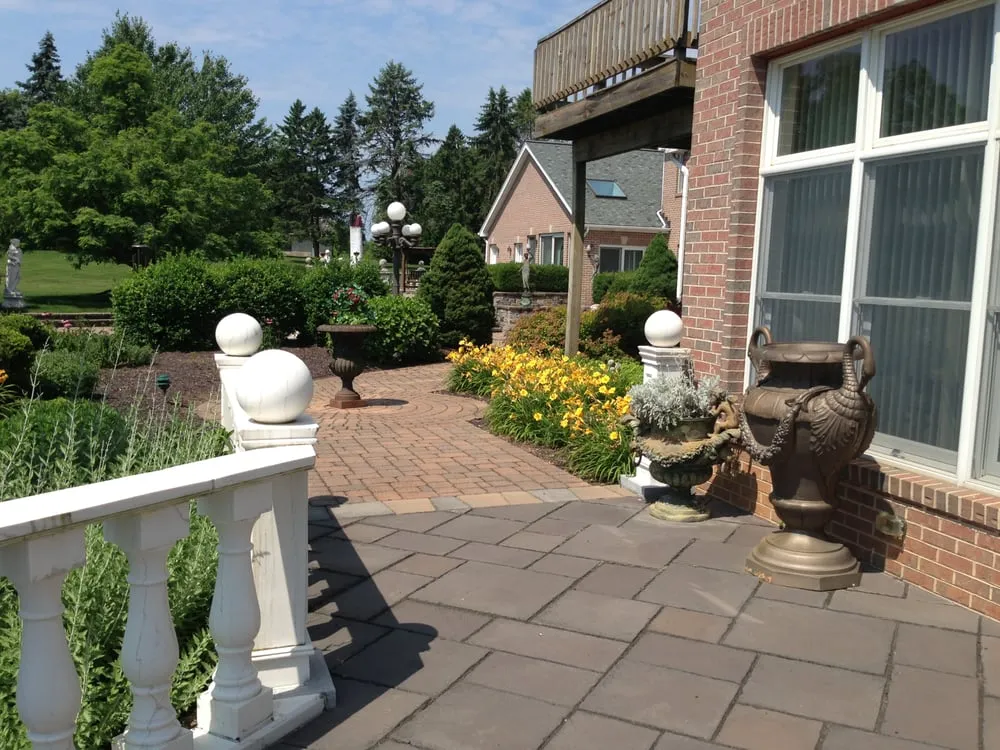 Professional landscape design in Zionsville, PA - Turfpro