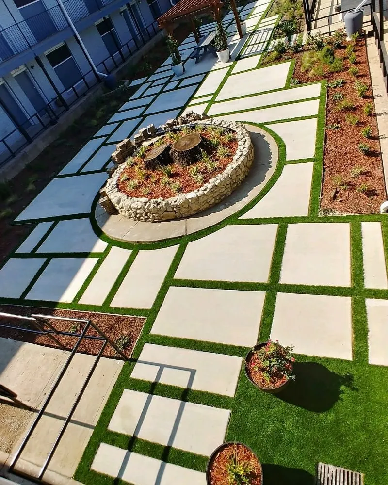 Custom lawn mowing service for year-round maintenance in Dallas, TX by TurfRocks