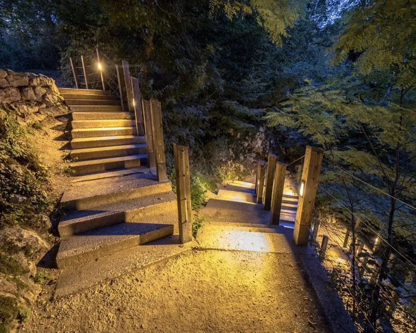 Top-rated landscape design for homes across Auburn, AL - Turfscapes Outdoor Lighting