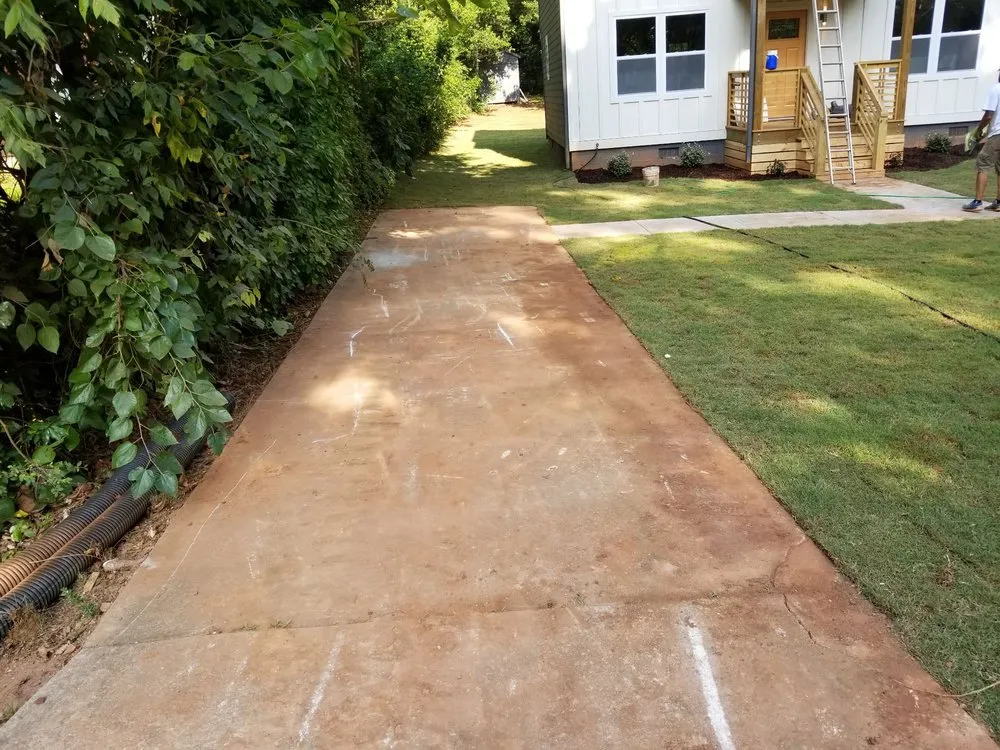 Trusted lawn mowing service in Lithonia, GA - Turman Lawn Care