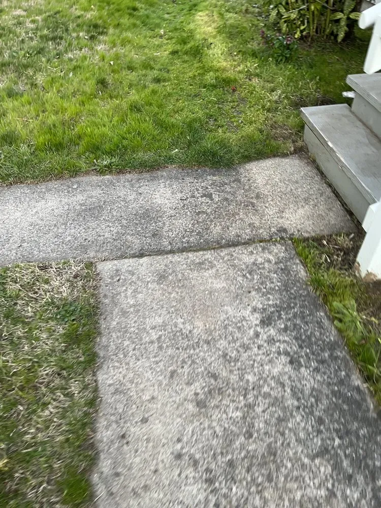 Affordable lawn care service for outdoor upgrades across Lehigh Acres, FL - Turman's pressure washing and services