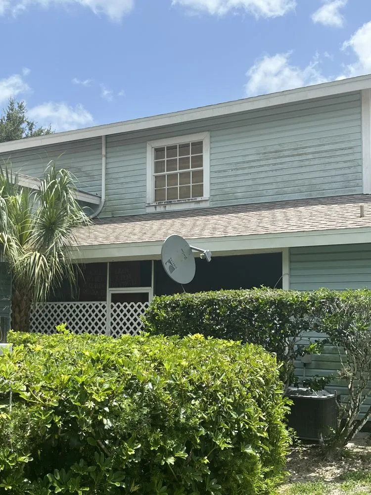 Top-rated outdoor landscaping experts serving Lehigh Acres, FL - Turman's pressure washing and services