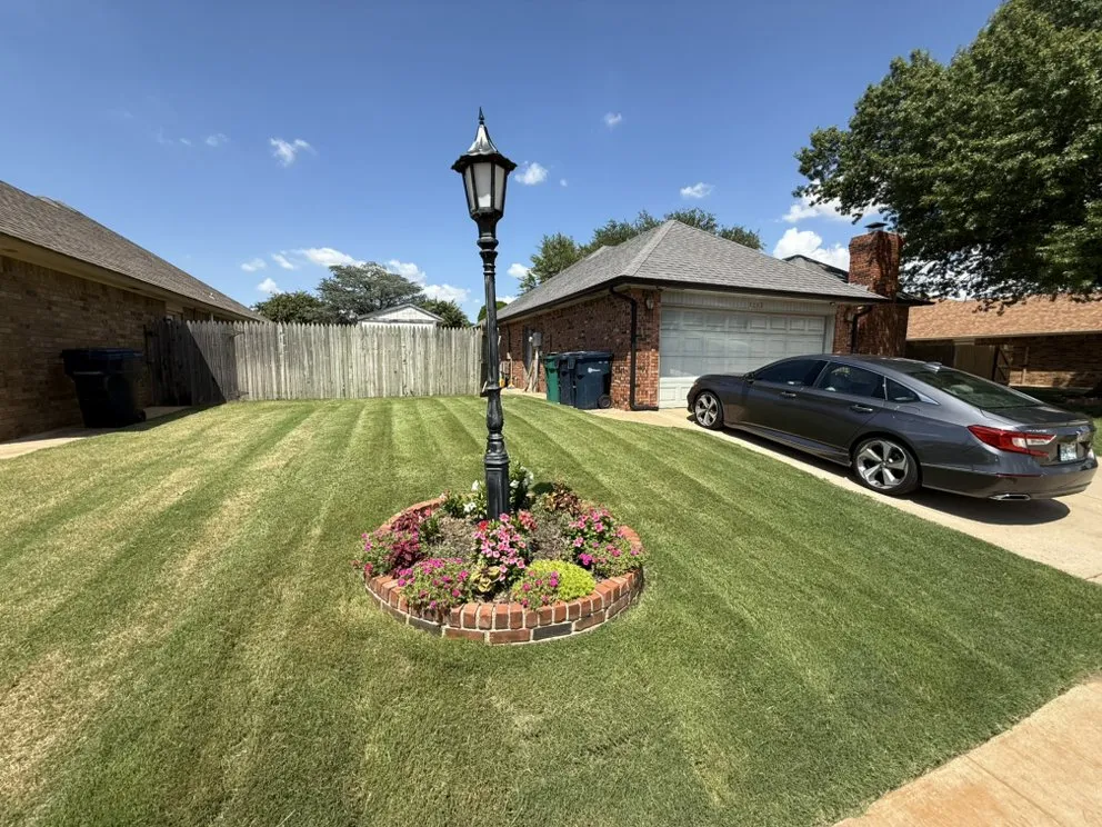 Reliable lawn care service experts serving Oklahoma City, OK - Turner Lawn & Landscaping