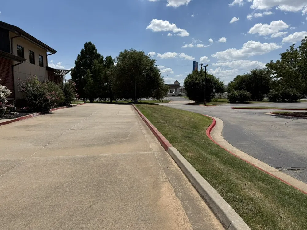 Custom landscaping services in Oklahoma City, OK by Turner Lawn & Landscaping