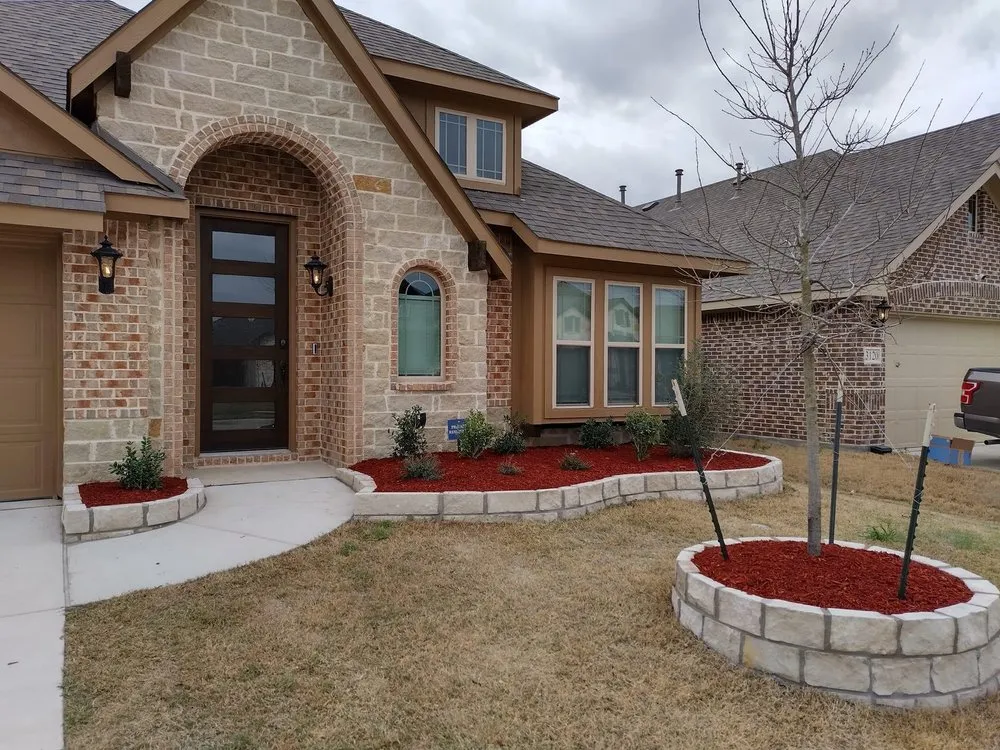 Custom lawn mowing service near you in Edgewood, KY by Turner lawn care and landscaping