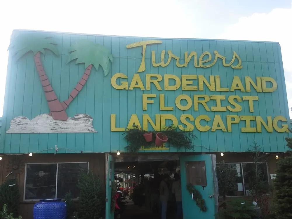 Custom outdoor landscaping for beautiful yards across Corpus Christi, TX - Turner's Gardenland