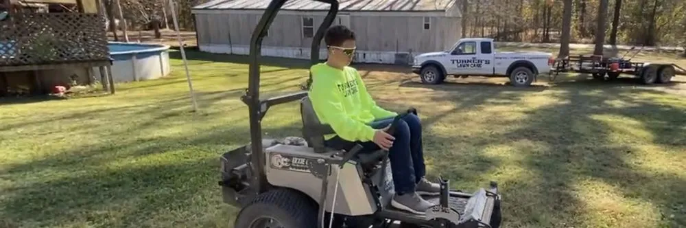 Custom lawn care service experts serving Hot springs, AR - Turner's lawn care & landscaping