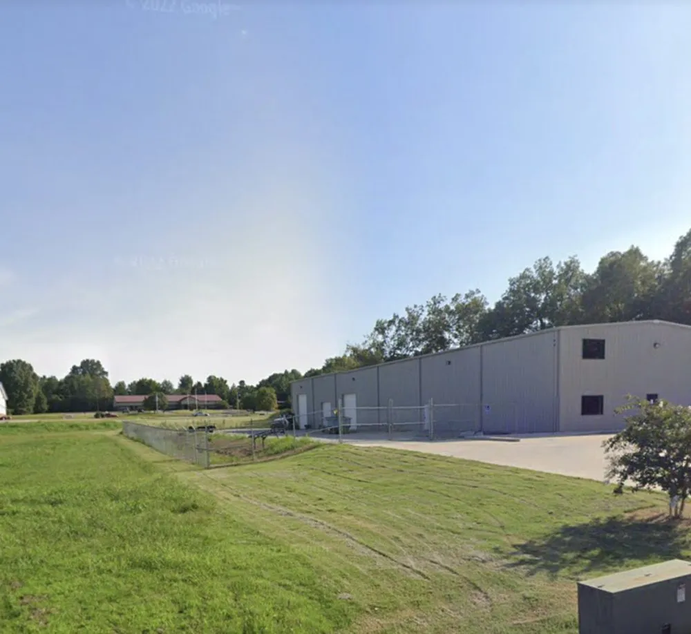 Expert yard cleanup service for beautiful yards in Jonesboro, AR by Turner’s Lawn Care