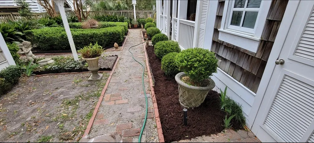 Custom yard cleanup service for homes across Wilmington, NC - Turner’s Lawn Maintenance