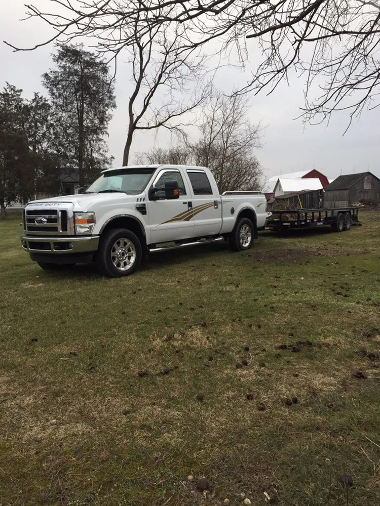 Top-rated lawn mowing service in West Unity, OH by Turner's Lawn Service