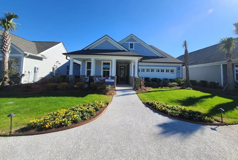 Professional landscaping services with custom design in Orlando, FL by Turnin' Leaves