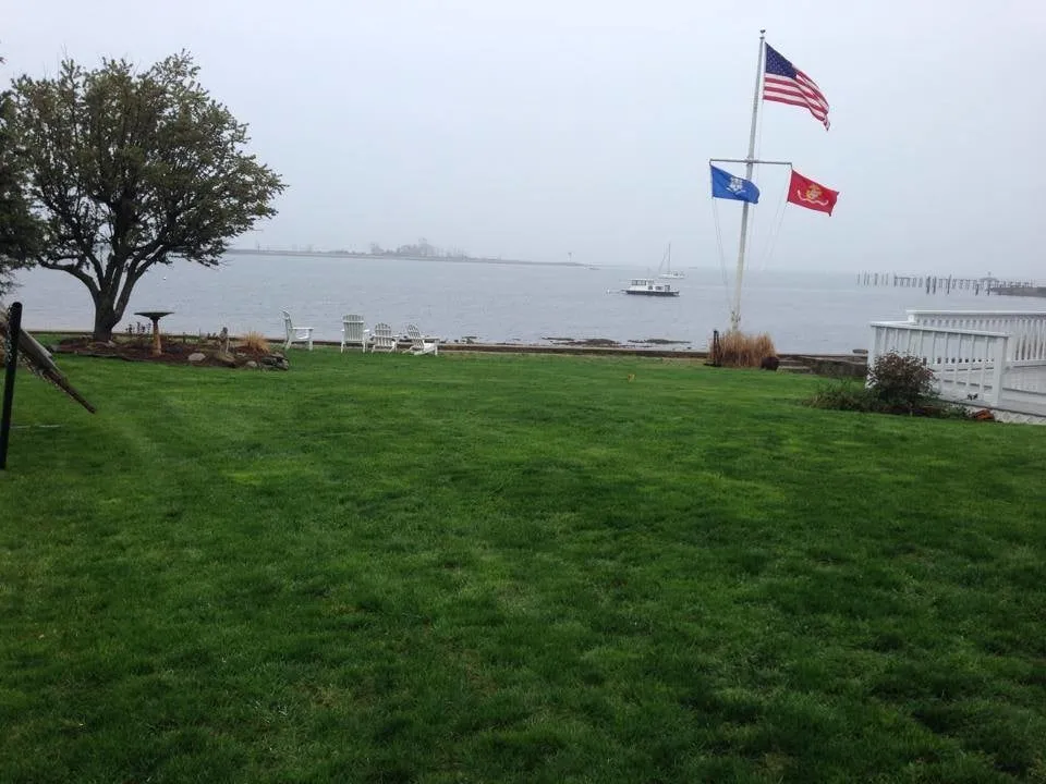 Reliable yard maintenance in Norwalk, CT - Turning Green