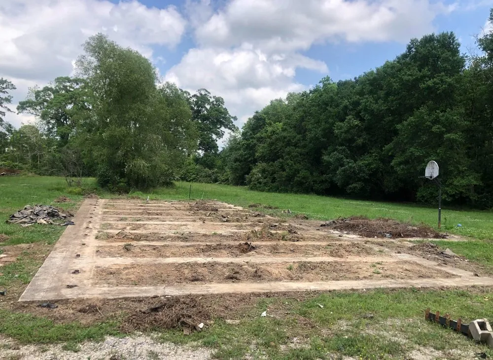 Top-rated lawn mowing service for beautiful yards across Carencro, LA - Turnpoint Construction