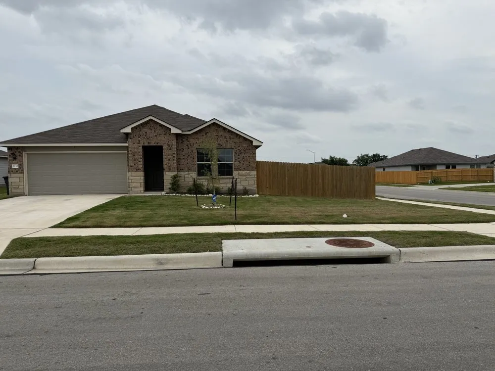 Affordable yard maintenance in Killeen, TX - Turrell Scape