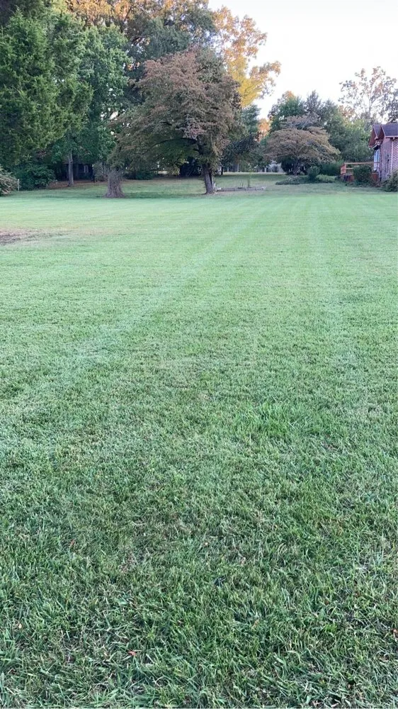 Top-rated yard maintenance in Tullahoma, TN by Tuttles Lawn Care