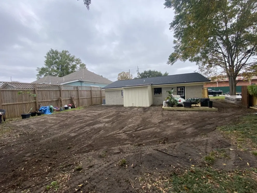 Top-rated residential landscaping for homes in Mobile, AL by TV Dumpster/Debris Removal