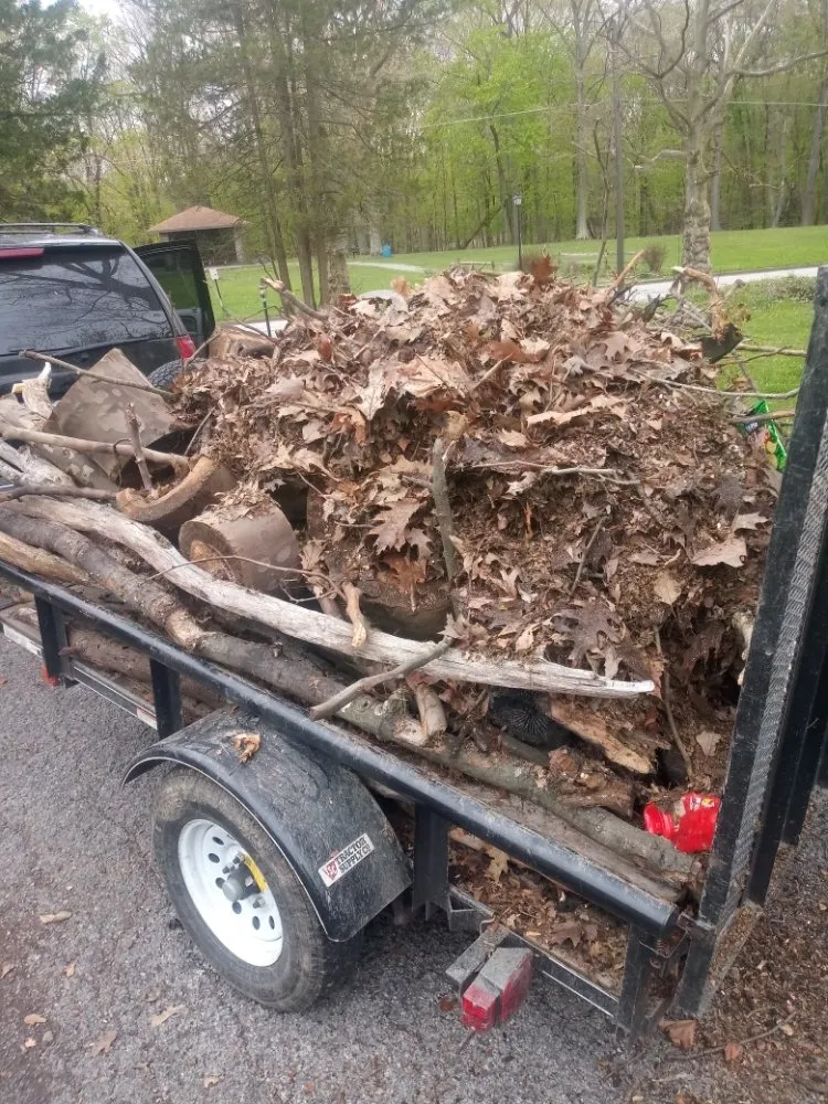 Professional garden landscaping near you in Youngstown, OH by TW Landscaping & Grass Cutting