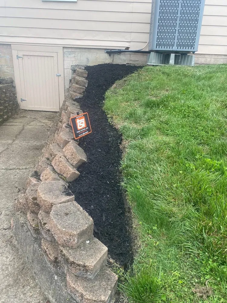 Custom lawn care service for homes across Baltimore, OH - TW Landscaping