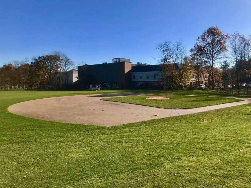 Reliable lawn care service with custom design across Darien, CT - Twardy Landscaping